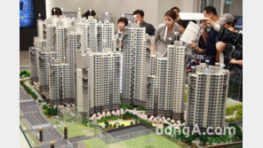 [현장]서울 강동 인기 가늠할 ‘래미안 명일역 솔베뉴’ 