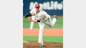 넥센, 피어밴드와 작별-밴 헤켄 재영입…돌아온 밴 헤켄 “한국시리즈 우승 꿈꾼다”