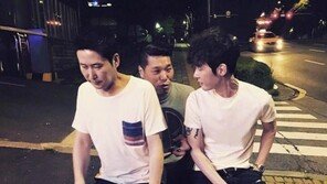 허지웅, 서장훈 무릎 위에서 뭐하는 짓? ‘서벤치가 최고’