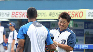 삼성 류중일 감독과 NC 박석민의 유쾌한 만남