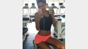 NS윤지, 헬스장서  거울셀카 “아침운동끝!”