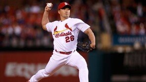 오승환 연이틀 세이브, 강정호 4타점 맹활약