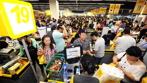 이마트 몽골 1호점 인파