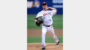 [Mr.베이스볼] ‘돌아온 에이스’ 밴 헤켄과 함께한 3가지 이야기