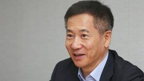 KDB혁신위원장 김경수 “産銀 낙하산 없애려면 非금융자회사 다 팔아야”