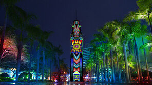 홍콩, 빛에 취하다…3D 라이트 쇼 개막