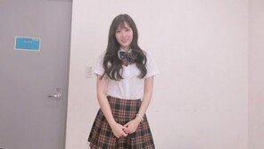 ‘아는형님’ 임수향, 마네킹 같은 교복 인증샷 공개…“형님들은 최곱니다요”