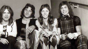 크리스 노먼 “제 공연, 꽤 시끄럽고 와일드 할것”