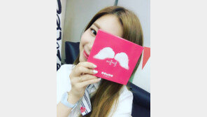 I.B.I 윤채경, “’몰래몰래’ 몰래 듣지 마시고 많이 들어 주세요” 깜찍 셀프 홍보