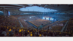 빅뱅 10주년 콘서트에 몰린 6만5000명… 매출 100억 육박