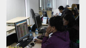 ‘빚내서 주식 투자’ 신용융자 잔고, 8조원 육박…원인은?