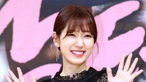 박신혜가 해외 팬미팅투어를 연기한 까닭은?