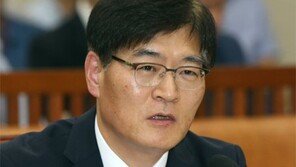조경규 환경부장관 후보자 인사청문회 기재부 출신 우려에 “환경 싸움닭 될것” 