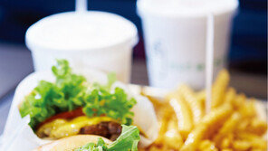 쉑쉑버거~ 제가 한번 먹어보겠습니다!