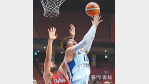 “골밑은 내 땅”… 한국, 튀니지 제압