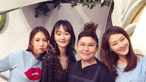 모델 진아름, ‘안녕하세요’ 인증샷 공개…완벽 비율 인증