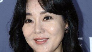 이번엔 김윤진, 여배우 스크린 원톱 활약