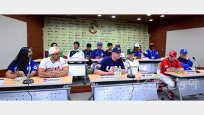 ‘야구가 공용어’ 기장 여자야구월드컵 전야제를 가다