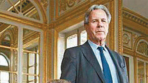 [책의 향기]파리의 노숙인, 엘리트 법관과 친구가 되다