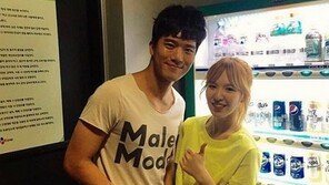 ‘문제적 남자’ 하석진, 레드벨벳 웬디와 다정 인증샷 ‘대세 뇌섹남-뇌섹녀’