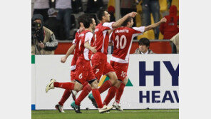 시리아 수비축구·알 마와스 역습 ‘경계’