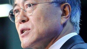 문재인 “해수부 장관·금융위원장, 한진해운 사태 해결에 직 걸어야”