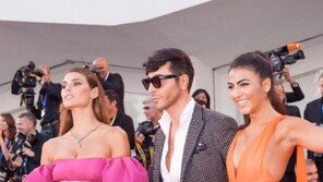 여배우 ‘속옷 실종’ 파격 드레스에 찬반논쟁…어느 정도기에?