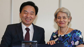 “세계에 뿌린 제주해녀 홍보물, 트럭 몇 대분 돼요”