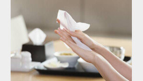 ‘맑은느낌’ 물티슈 가습기살균제 성분 · ‘몽드드’ 기준치 4000배 초과 세균 검출