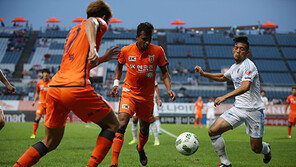 또 뒷심으로…울산, 3위 지킨 무승부