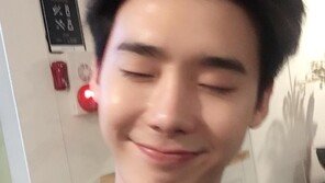 ‘W’ 이종석, 눈 감고 행복한 미소 “사랑해!!!”