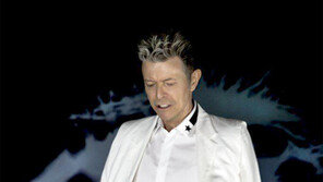 [단독]“보위가 세상에 준 ‘마지막 선물’… 들을 수 없었어요, 너무 슬퍼서”