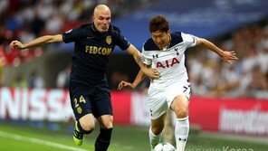 ‘손흥민 선발’ 토트넘, 챔피언스리그 1차전 1-2 패