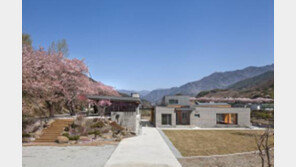 ‘하동 두 마당집’ 설계 한보영씨, 올해 신진건축사 대상에 뽑혀 