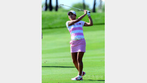 이보미, 1시간 기다린 팬과 민낯사진 찰칵~