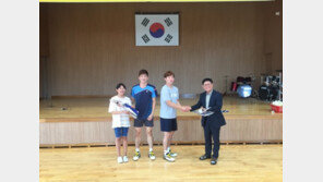 이용대-김사랑, 초등학교 일일 교사로 ‘변신’…“기분좋고 뿌듯”