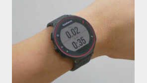 [리뷰] 스마트폰 없어도 똑똑한 스포츠 스마트워치, 가민 포러너 235