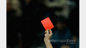 [취재파일] 비리 심판 징계 뒷짐…프로축구연맹에게 책임을 묻다