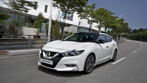 [CAR]민첩한 반응-듣기좋은 엔진음… 영락없는 ‘스포츠 세단’ 