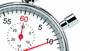 추월기회 엿보는 ‘중위권’ 전력질주 나선 ‘후발주자’