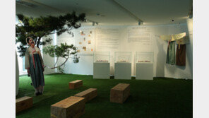 스페이스 신선, 한복 전시 기간중 영화 ‘귀향’ 감독·배우 국악공연·사인회 개최 