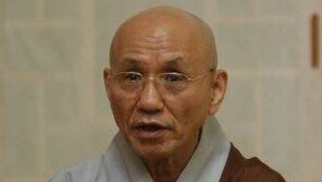 월주 스님 “이판사판 구별이 어딨어, 화두 들고 세상 일 하는 건 함께 해야지”