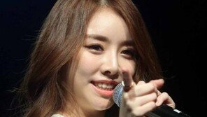 ‘신고할거야’ 설하윤 “드디어 음원 공개…좋아요 꾹!”