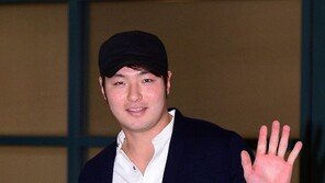 ‘귀국’ 박병호 “ML 투수 강했다”…“부활해달라” vs “빠른 공 못치면 답 없다”