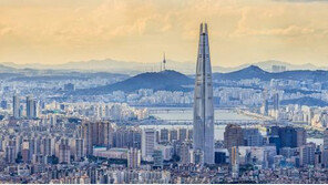 롯데월드타워, 123층 555m 외관 완성