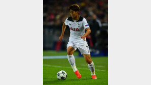 절정의 감각 손흥민, 이란 원정 첫 결승골의 주인공에 도전