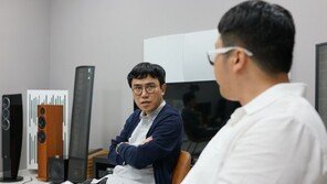 '귀르가즘 느낄 사운드 혁신' 배순탁 작가가 V20을 위해 고른 음원은?
