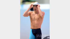 박태환 200m 金…리우보다 3초05 단축