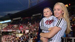 [패밀리가 떴다] LG 허프 아내 리사 “남편은 야구 완벽주의자”