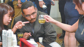 [화시두스보]개방된 중국: 쓰촨을 보고 세계를 보다